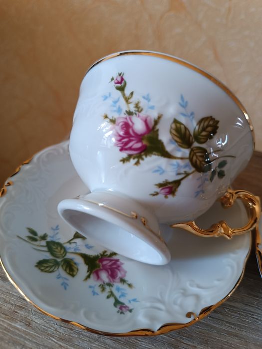 Порцелянова чайна чашка з блюдцем. Винтаж