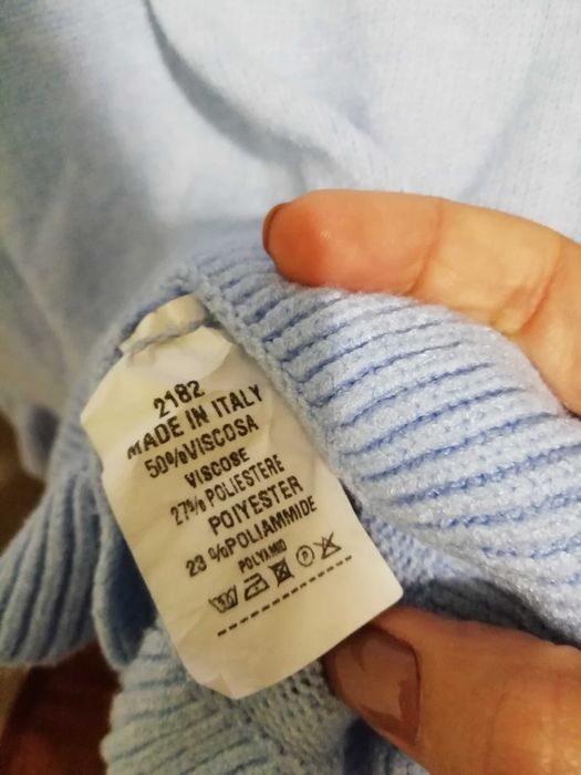 Camisola malha nova na cor azul céu
