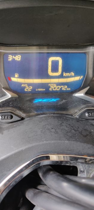 Honda PCX 125 branca