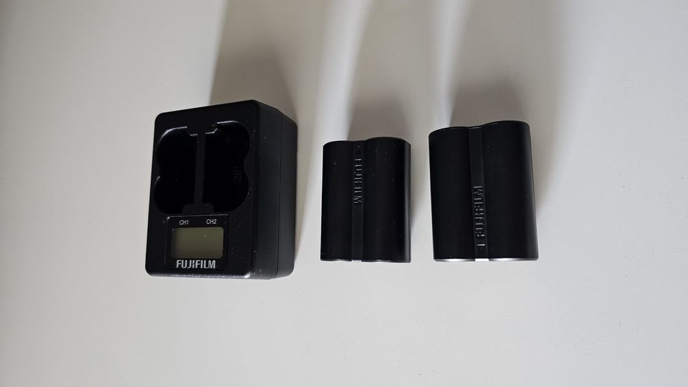 Fujifilm GFX 100RF — como nova, com garantia até 02/2029