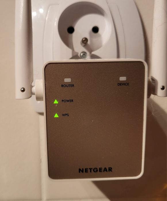 Dwuzakresowy wzmacniacz Netgear Ex6120. Jak nowy
