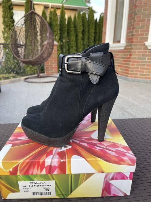 Ботильони нубук каблук