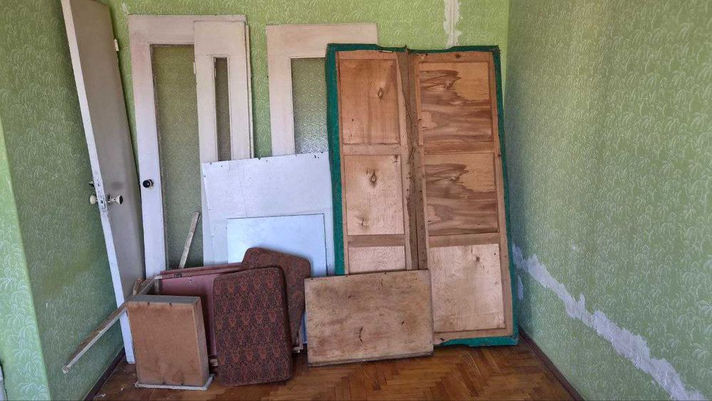 двері і все що з дерева