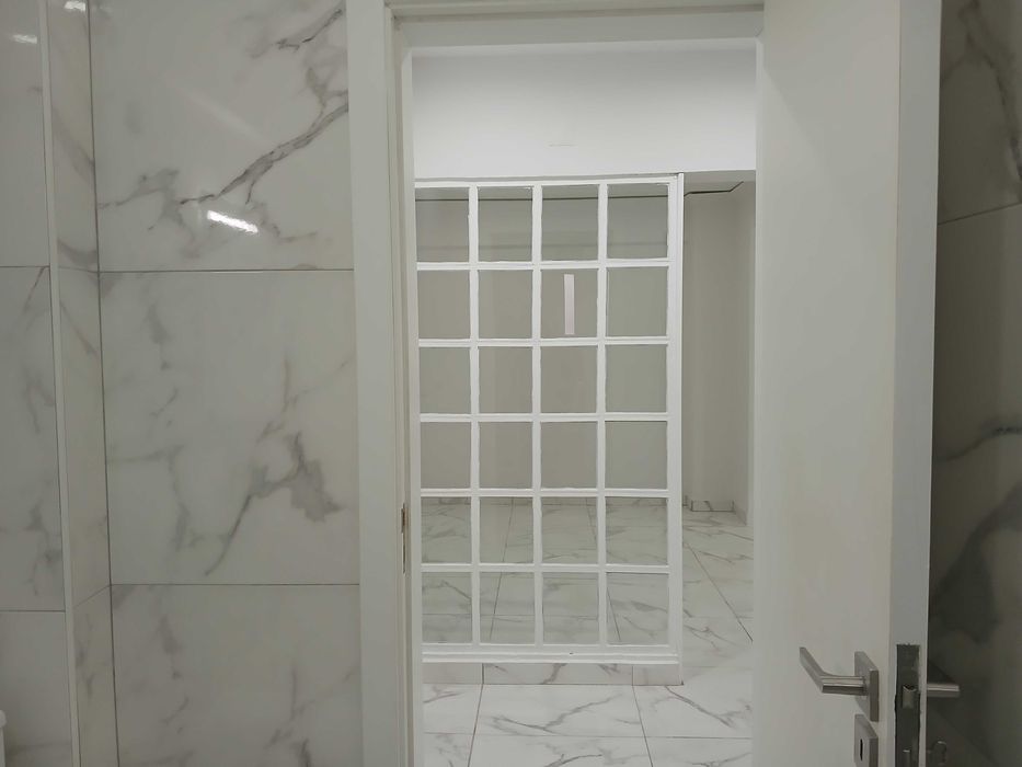 Apartamento em Almada/ Barrocas arrenda-se
