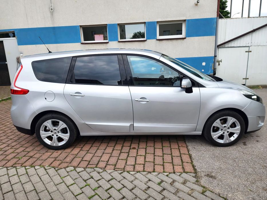 Renault Grand Scenic 1.6 110KM benzyna 6 biegów Klima 4x elektryka 17' Grand Scenic PIĘKNY
