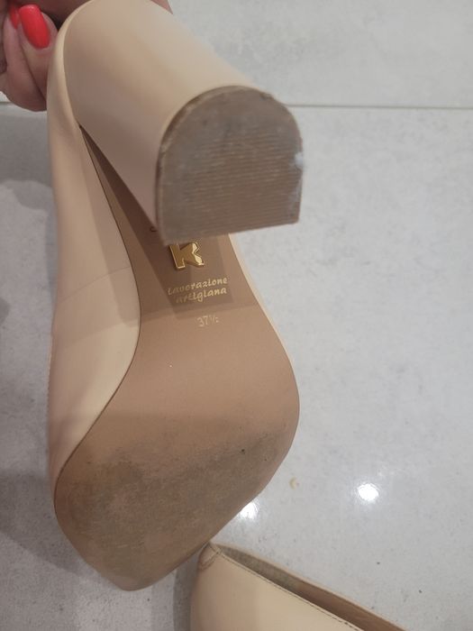 Czółenka półbuty Kazar 37,5 nude