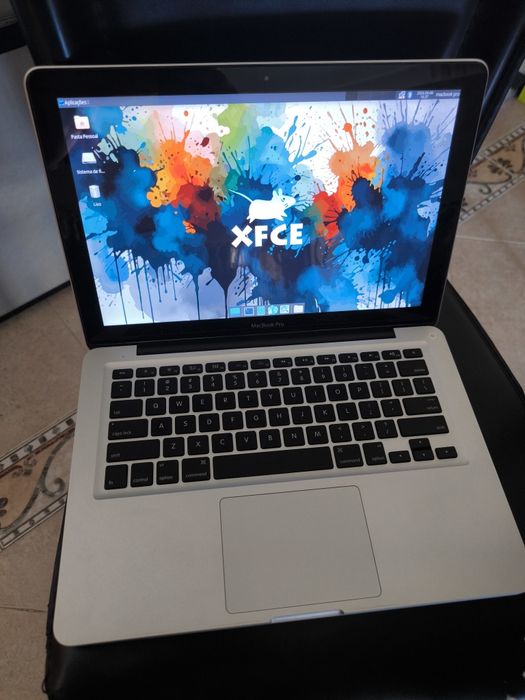 MacBook Pro 256GB 13 com  i5 8GB