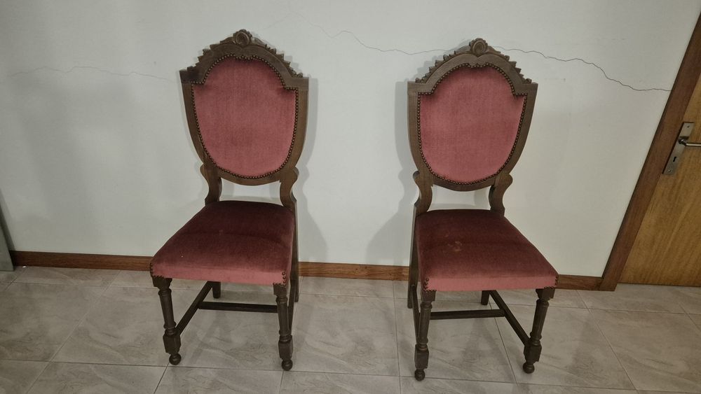 Cadeiras estilo anos 90