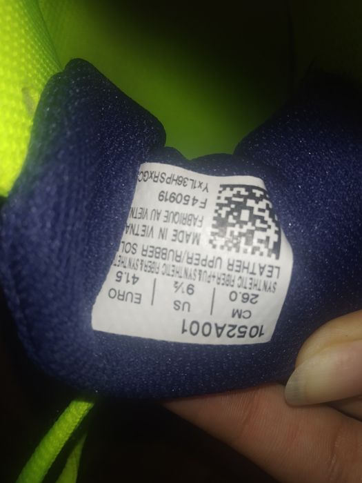 buty Asics 41.5 do siatkówki z wyzsza kostką używane, stan prawie idea