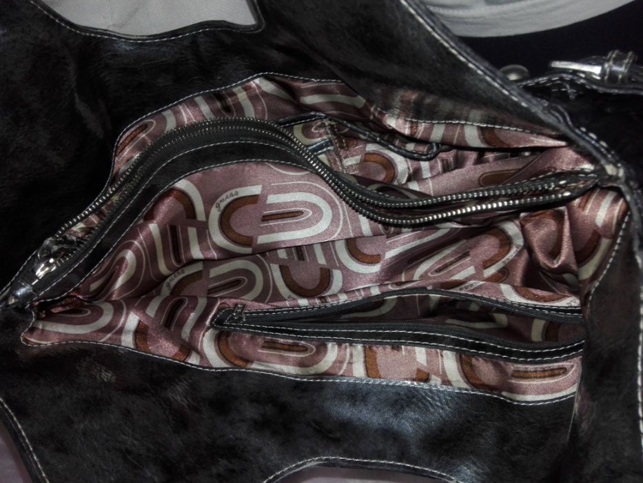 Guess - Carteira Preta