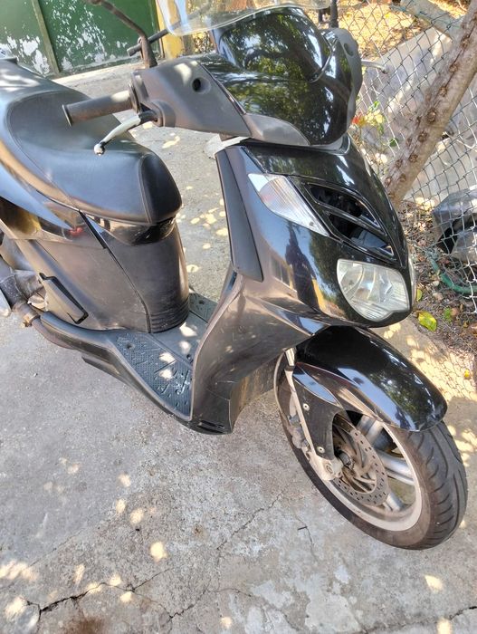 Vender mota Aprilia sportcity 300