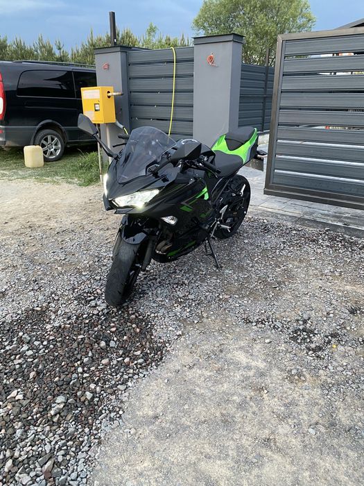 kawasaki ninja 400