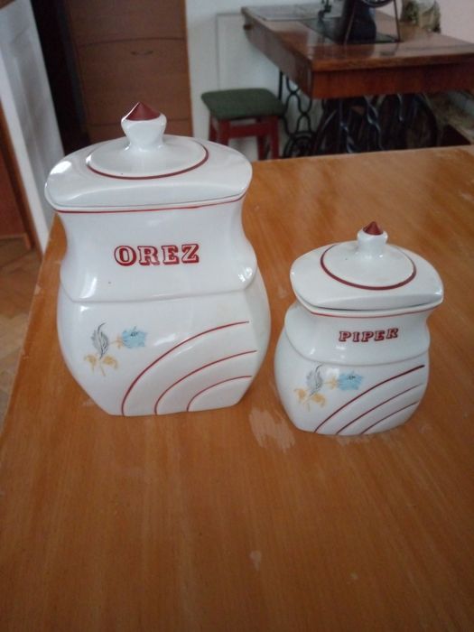 Баночки для спецій.