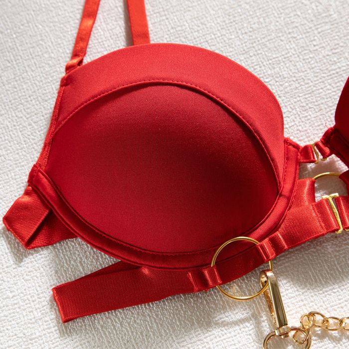 Жіноча нижня білизна