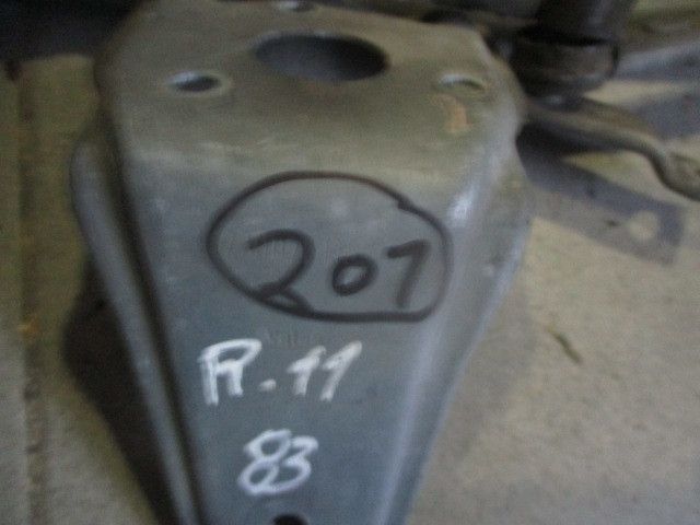 Haste / braço de escova limpa vidros frente esquerda RENAULT 11 Van (S