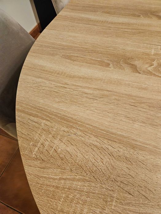 Mesa extensível com 4 cadeiras