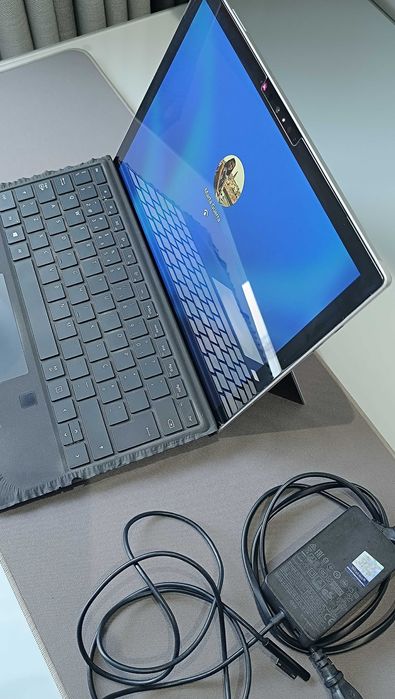 Microsoft Surface Pro 7