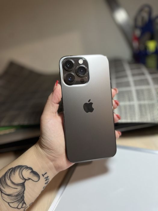 Продаю свій iPhone 13 Pro 256 ГБ.