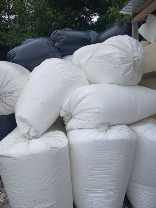 Продам пінопластову крихту