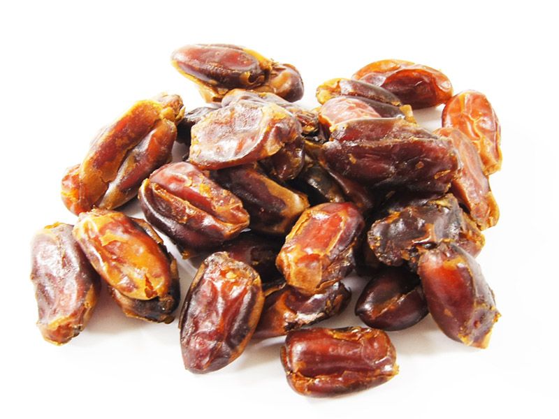 Daktyle bez pestek suszone w opakowaniu 10 kg karton