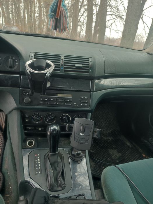 БМВ е39 1996год.