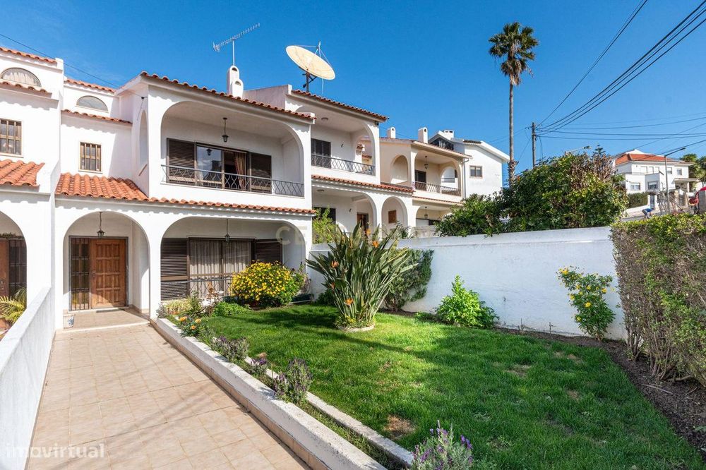 Moradia T3 em São Pedro do Estoril - Mobilado ou Não.