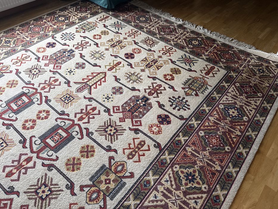 Piekny dywan wełniany Kietrz 400x600 duzy