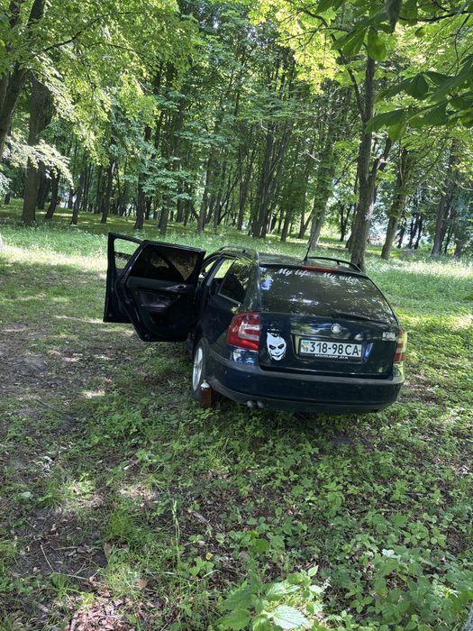 Продам Октавію а5