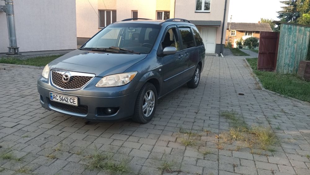 Продам Mazda MPV