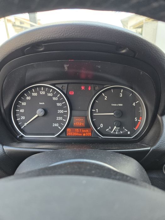 BMW 118d 143cv | Xenon | Bancos Aquecidos | Jantes 18 — photo 5