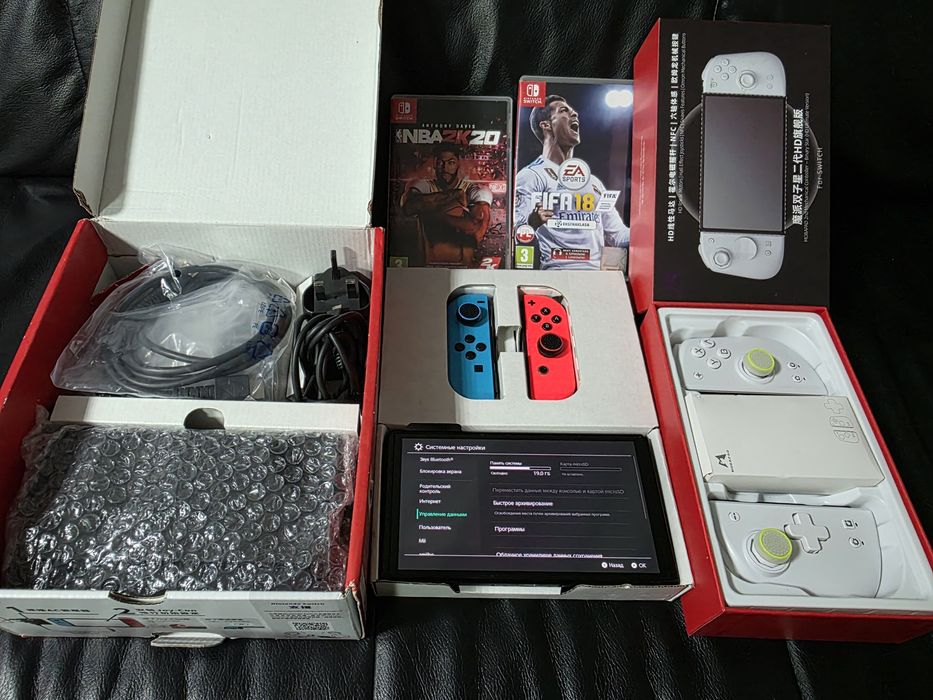 Nintendo Switch Oled + Mobapad + 2 гри