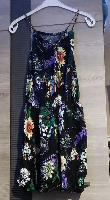 Sukienka w kwiaty , idealna na Wiosnę