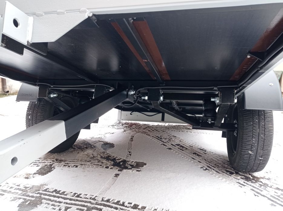 Przyczepka samochodowa platforma