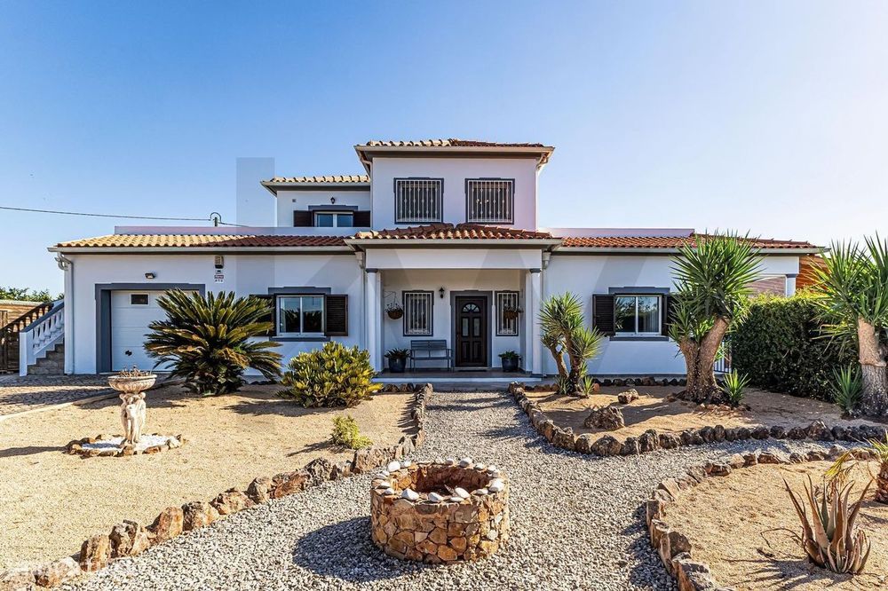 Moradia T3 com garagem e jardim perto de Benaciate