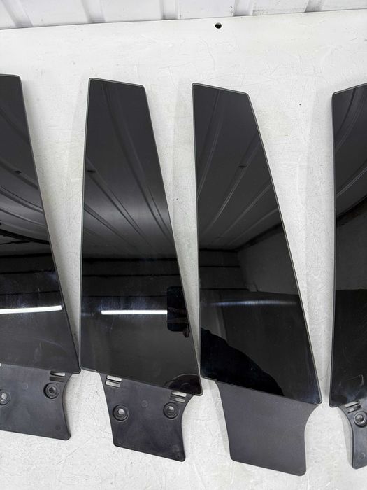 Накладка центральної стійки права ліва  Tesla Model S накладка стійки Тесла Еска