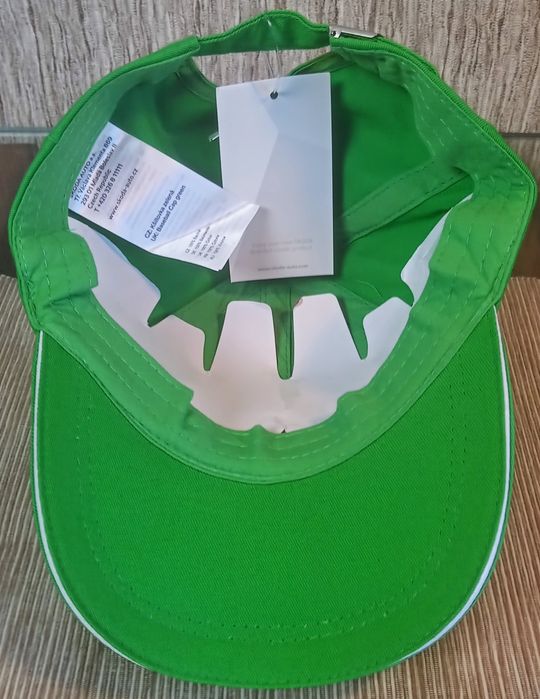 Nowa oryginalna czapka z daszkiem bejsbolówka Skoda