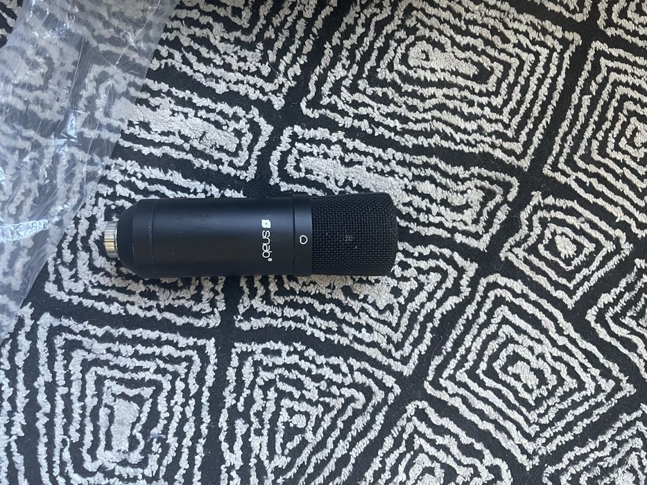 Mikrofon snab hf-50 ze statywem