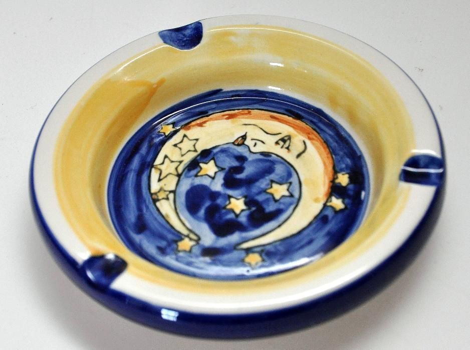 Cinzeiro pintado à mão