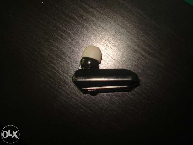 Hands-free Bluetooth earpiece64585431325442122