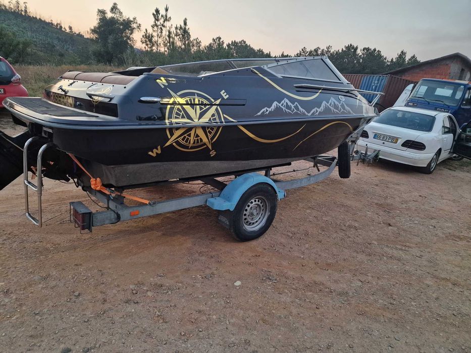Barco maxum V.6 .