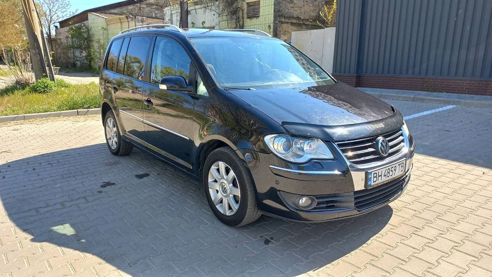 Volkswagen Touran 2008 гв. Бензин-механика