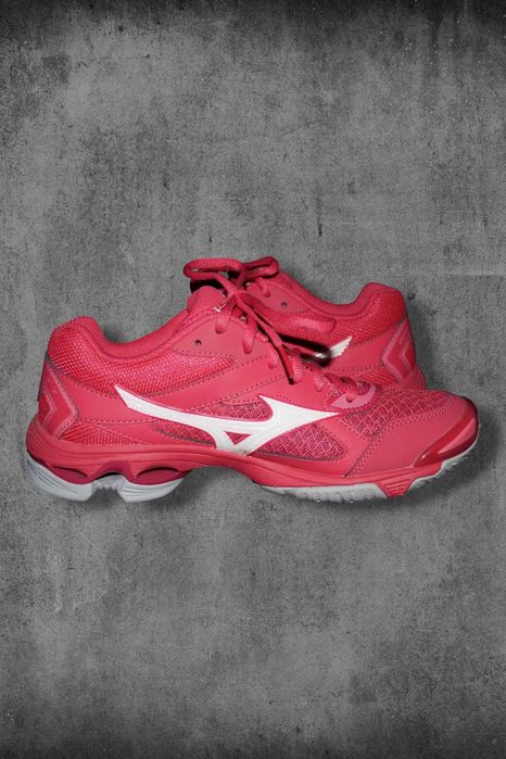 Damskie buty halowe siatkarskie Mizuno Wave Bolt 7 r. 37