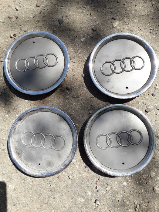 dekielki  4 sztuki orginalne do audika