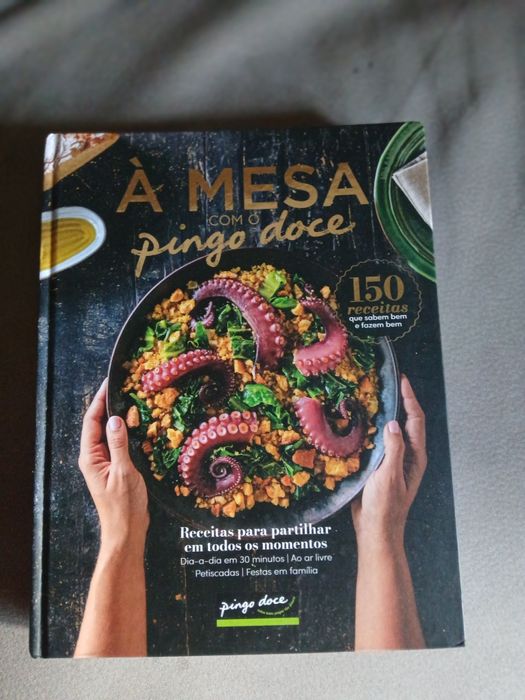 Livro receitas à mesa com pingo doce