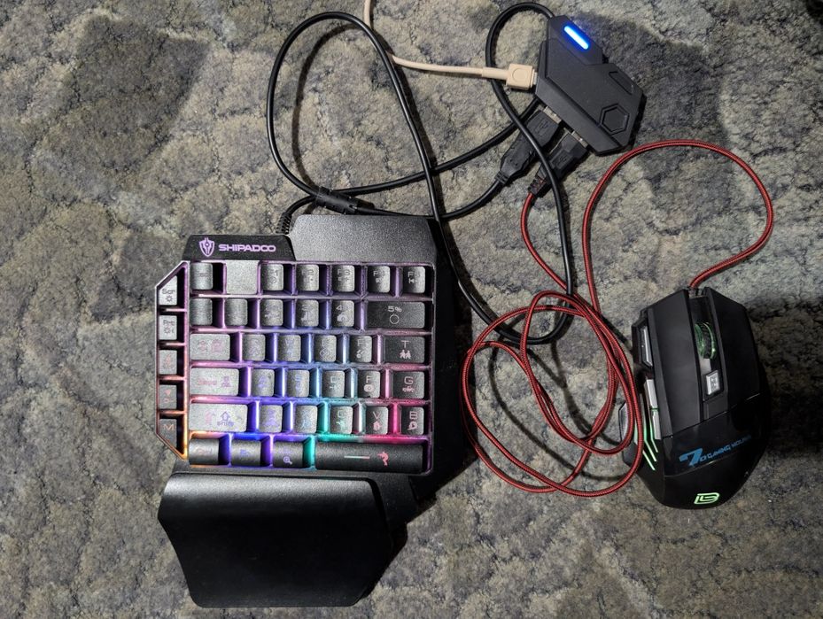 Ігрова міні клавіатура та мишка для телефону