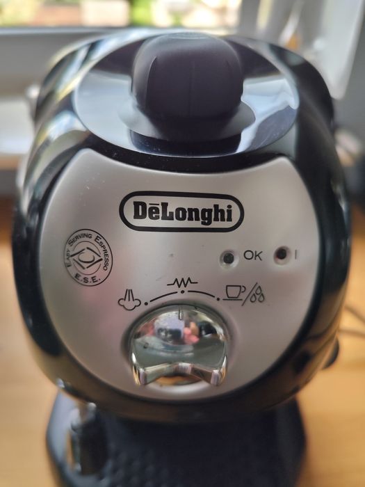 Ekspres ciśnieniowy kolbowy DeLonghi 15 bar