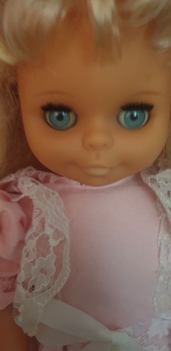 Duza lalka ,laleczka