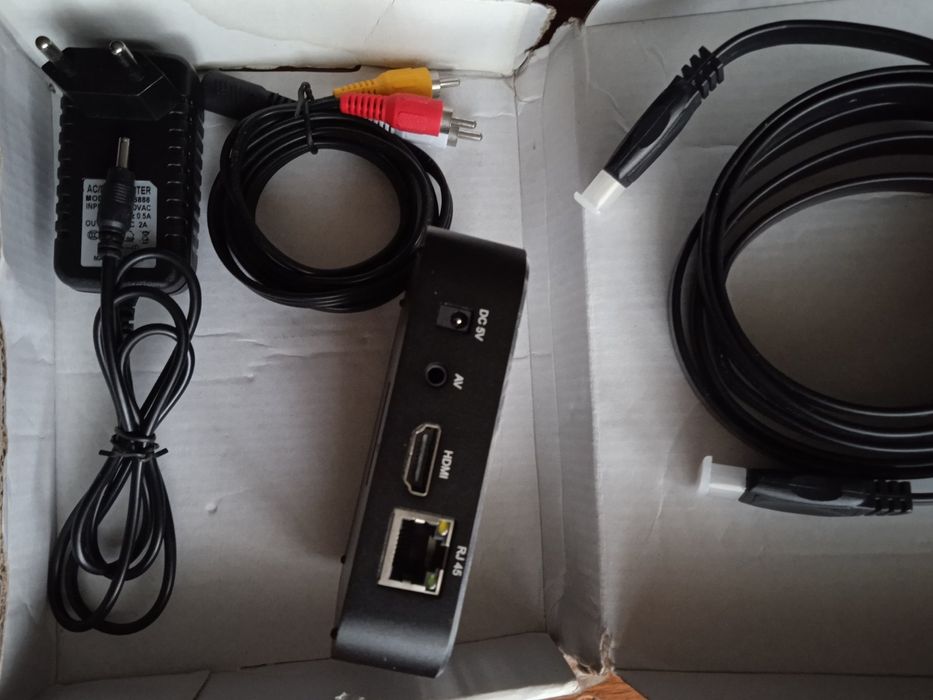 Android TV інтернет приставка до телевізора HDMI