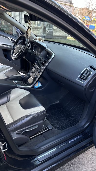 Продам Volvo XC 60