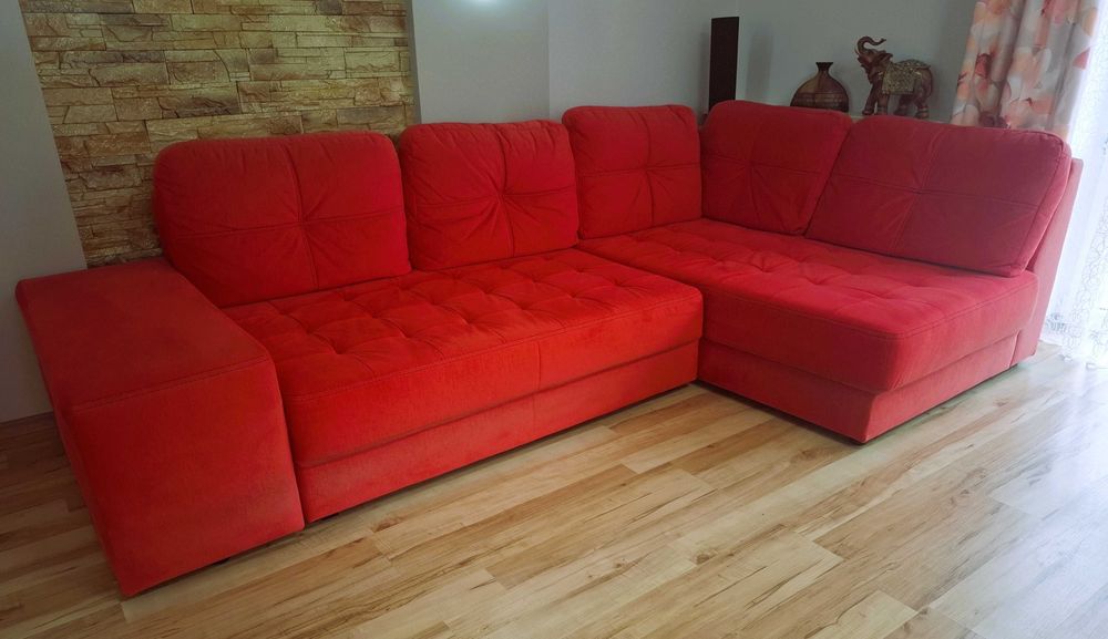 Sprzedam duży narożnik z funkcją spania oraz pojemnikiem na pościel 295 x 170cm.